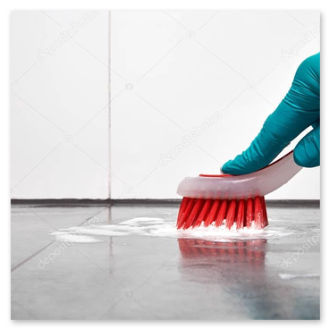 Salle de bain: joints encrassés avant, joints blanchis après